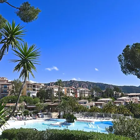 Apartamento Le Hameau - K4 124 By Interhome Saint-Raphaël